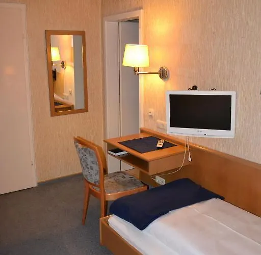 Hotel Walfisch 2*